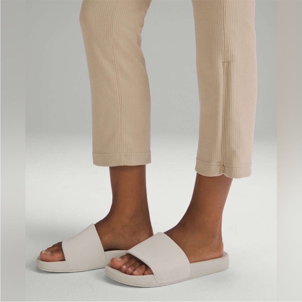 Lululemon Ribbed Softstreme Zip-Leg High Rise Cropped Pants size 14 Trench NWOT - Picture 5 of 12